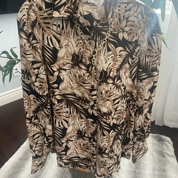 Long sleeve roper from fashion nova - Picture 2 of 2